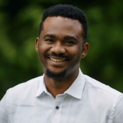 Staff profile picture for: Alex Delalu